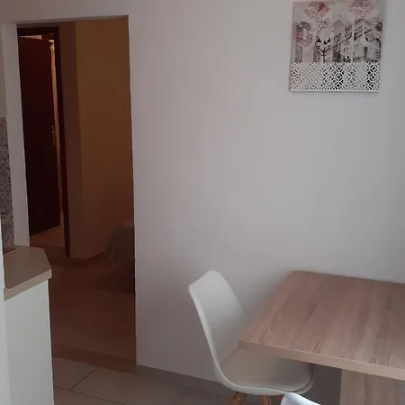 Ane - With Terrace 1 Molunat